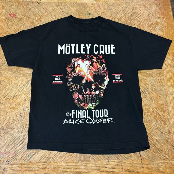 Motley Crue 2014 The Final Tour Concert Graphic T-Shirt Men’s size Large. - Picture 1 of 6